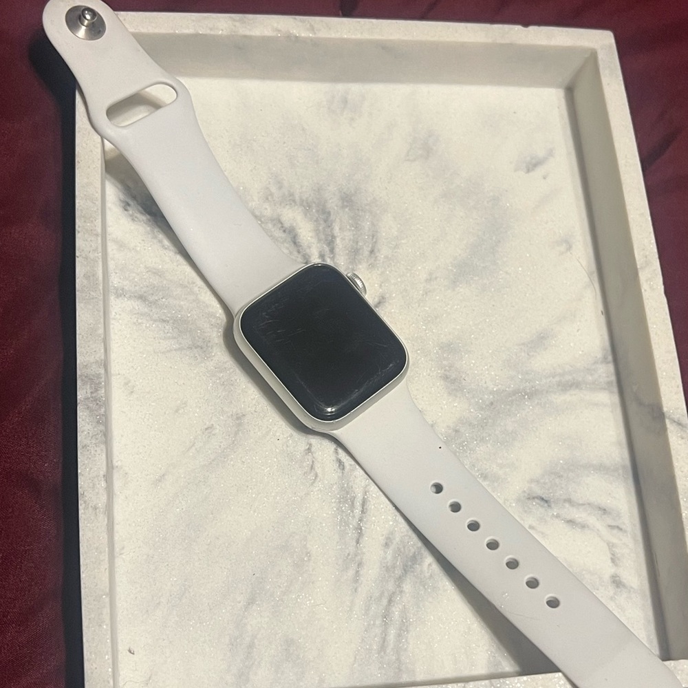 Apple Watch ⌚️ Series 5, 40mm, box and bands included